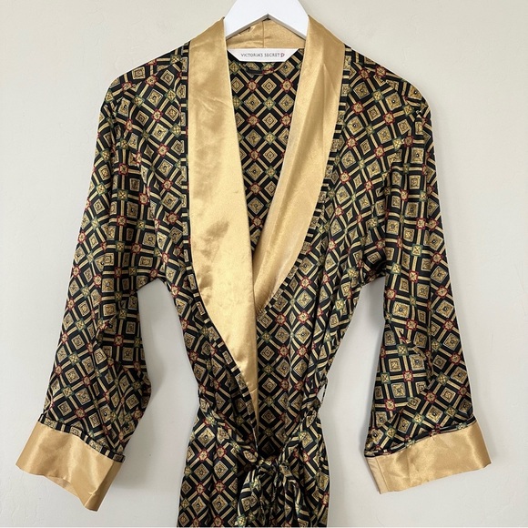 Vintage Victoria’s Secret Gold Geometric Pattern Full Length Evening Robe - Picture 2 of 10